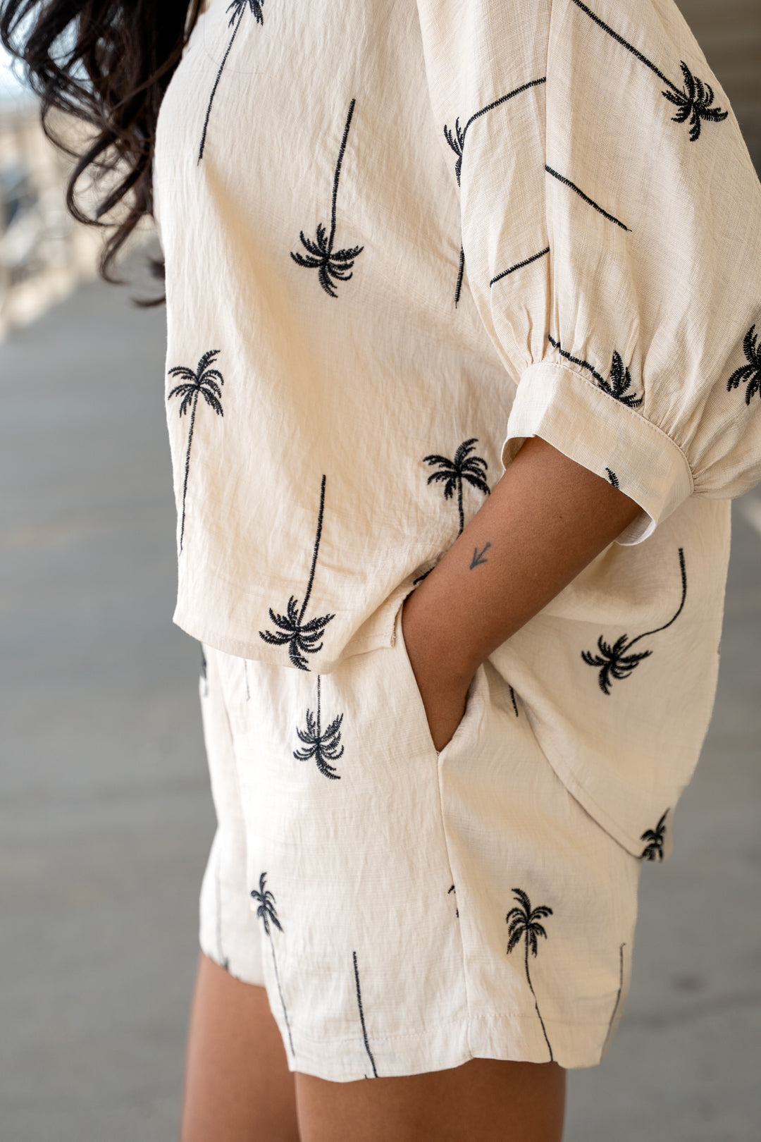 Darya Palm Print Short