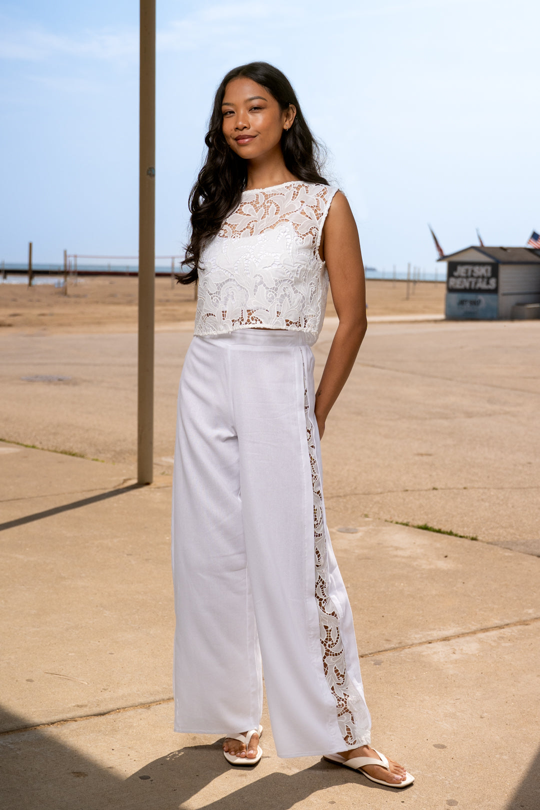 Èze Two-Piece Linen & Lace Set