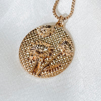 Flower Pendant Gold Necklace