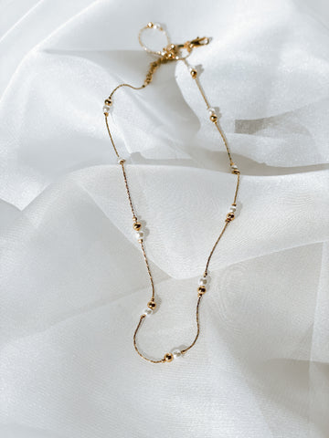 Daphne Dainty Pearl Necklace
